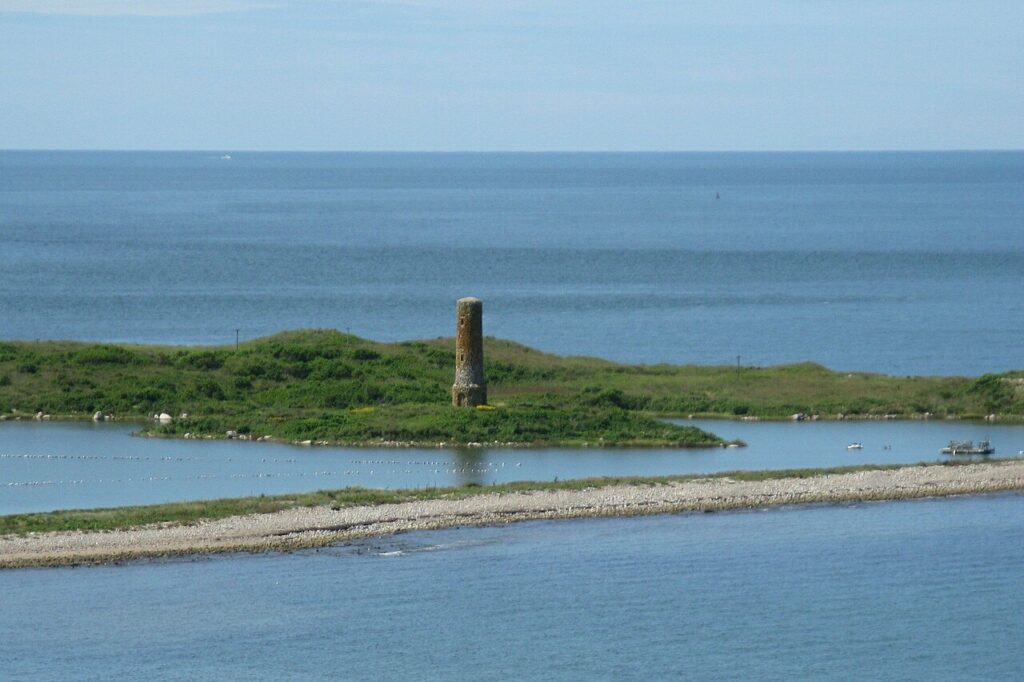 Monument for Bartholomew Gosnold.