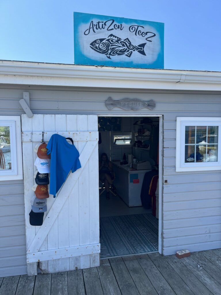 Front of the ArtiZen Teez Shop